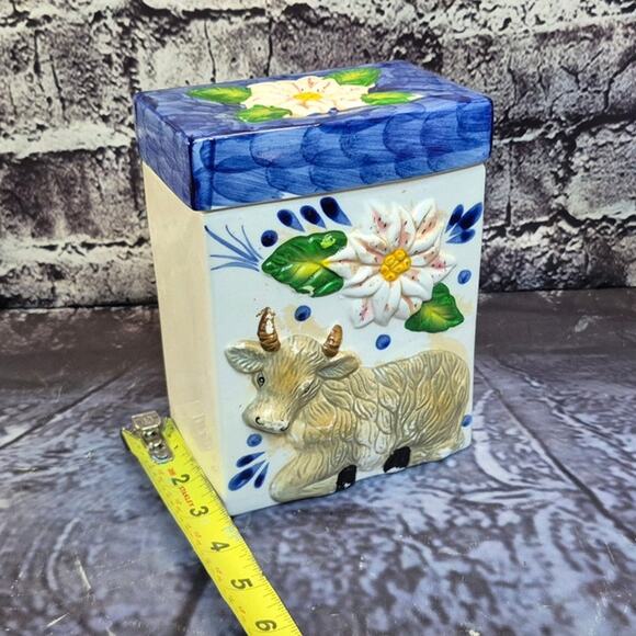 Vintage Ceramic Cow Canister with Floral Design and blue lid - Picture 6 of 7
